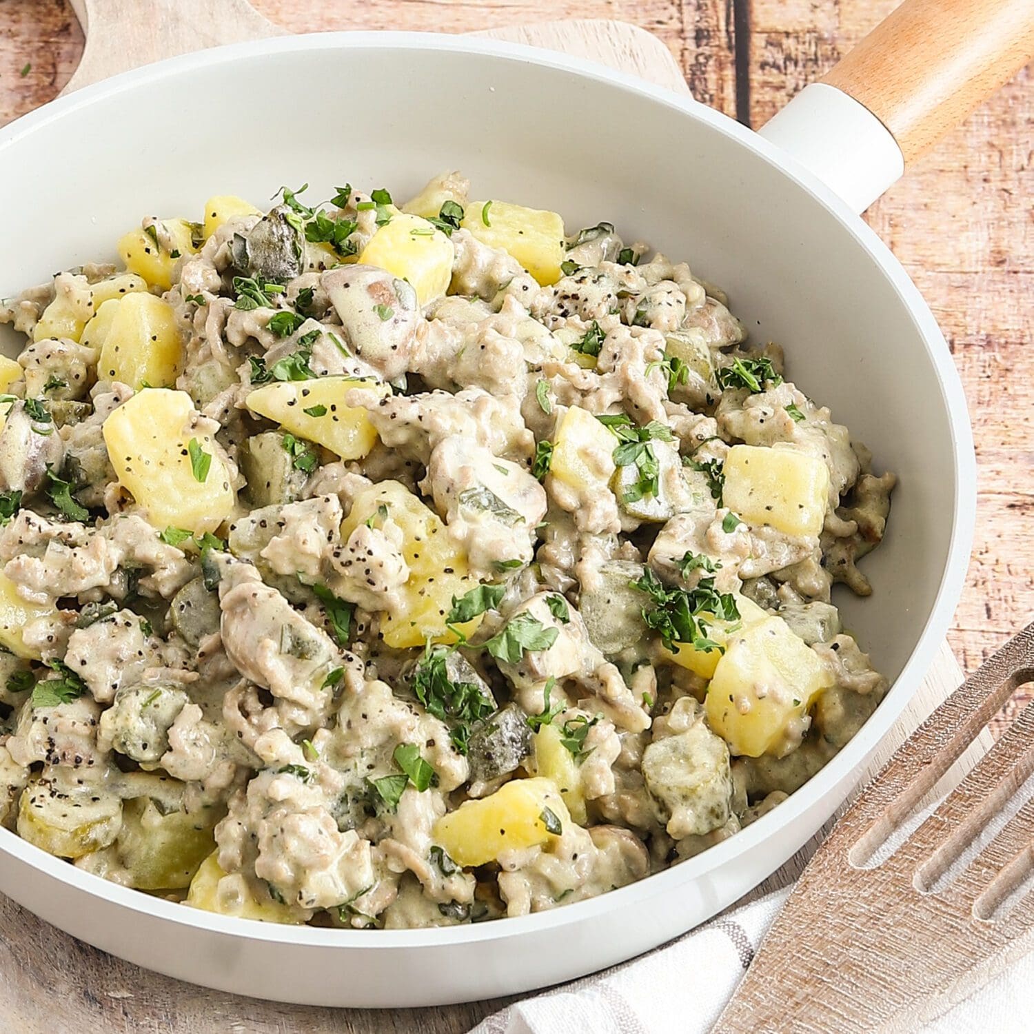 Putenhackfleisch Stroganoff mit Kartoffeln