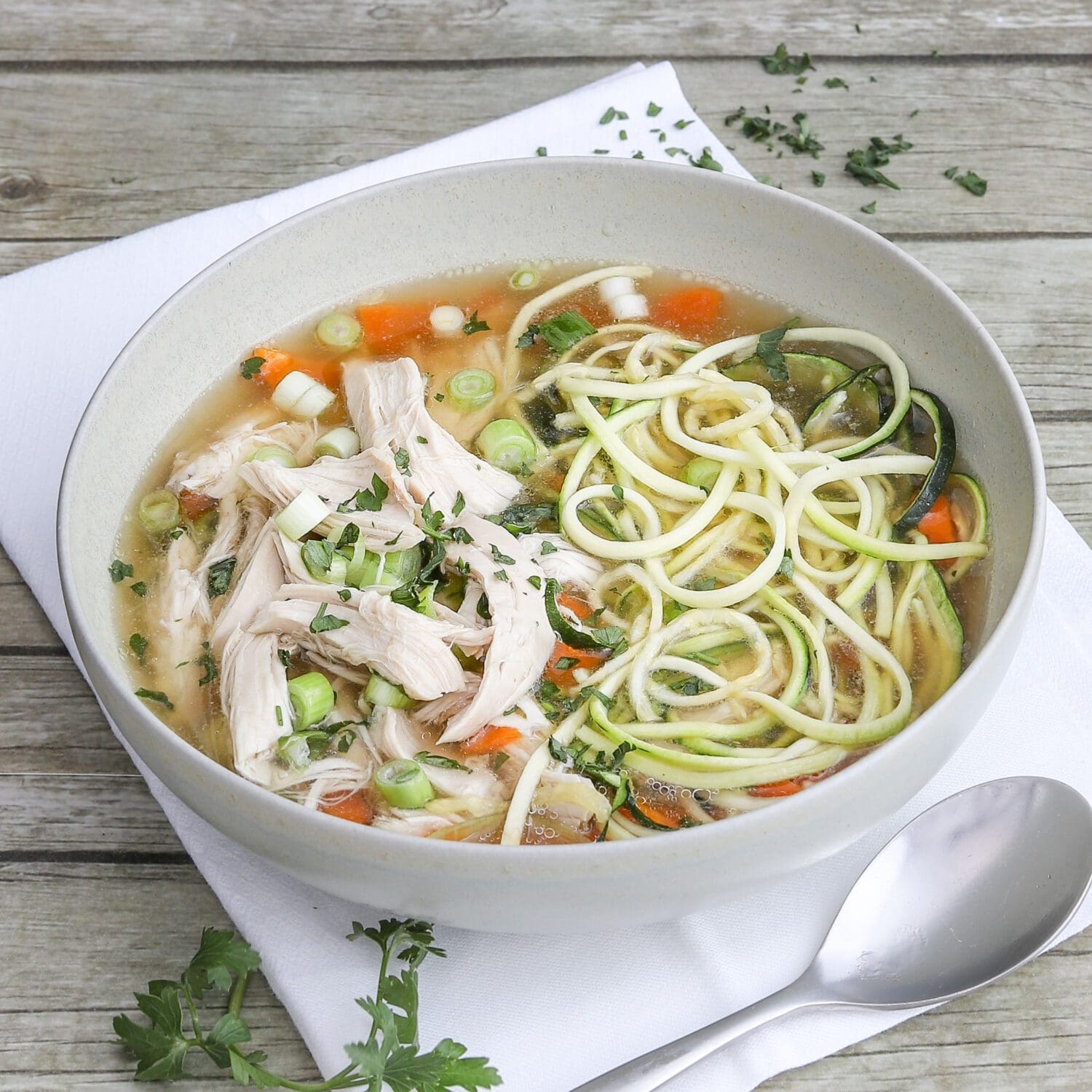 Hühnersuppe mit Zoodles