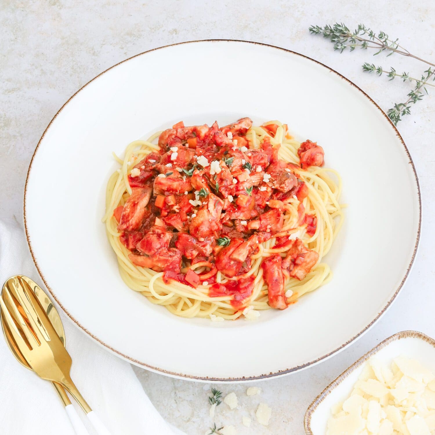 Bolognese Soße Zu Scharf Was Tun Pollo Fino Bolognese mit Spaghetti - We love Geflügel