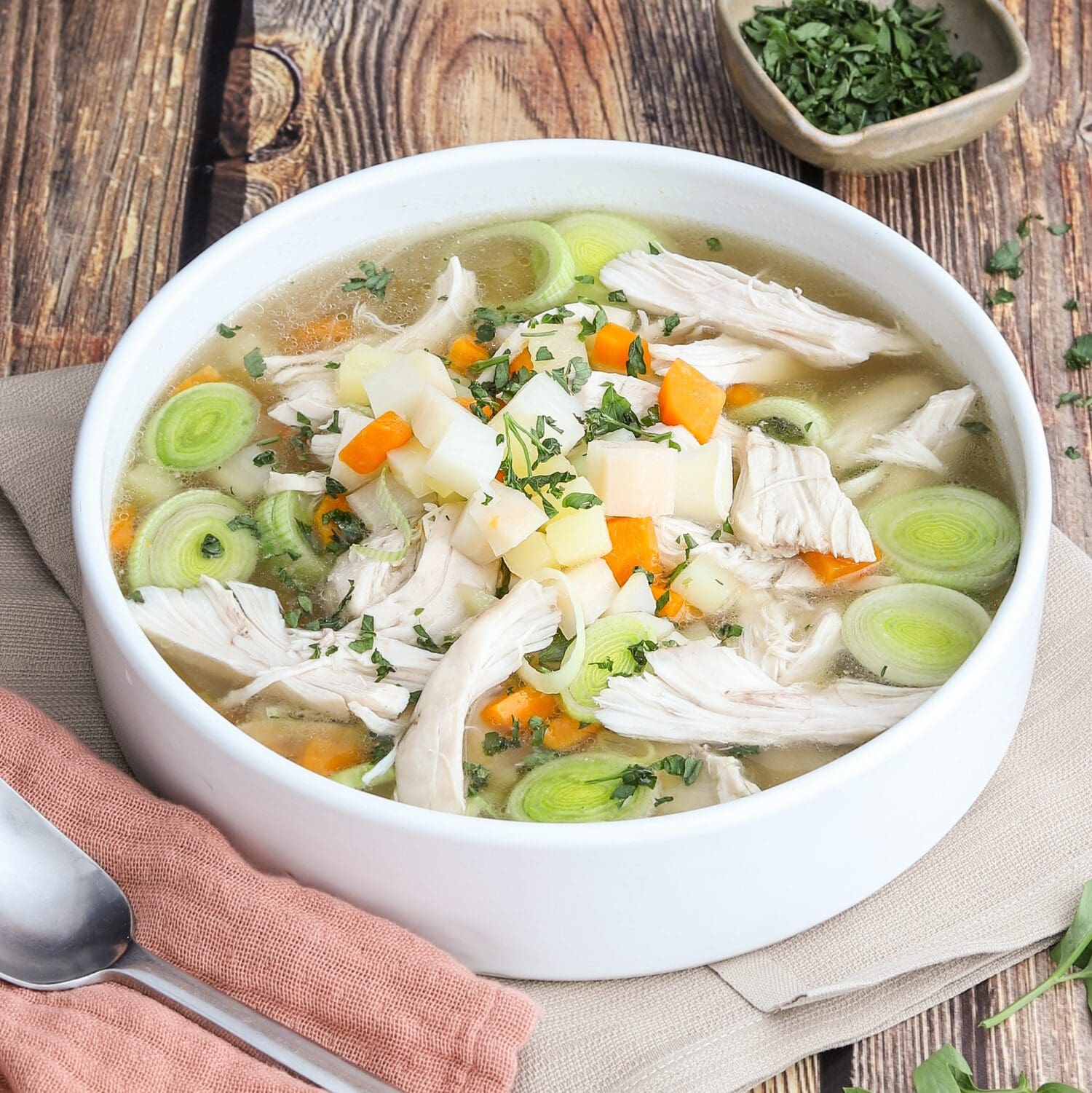 Hühnersuppe mit Kartoffeln