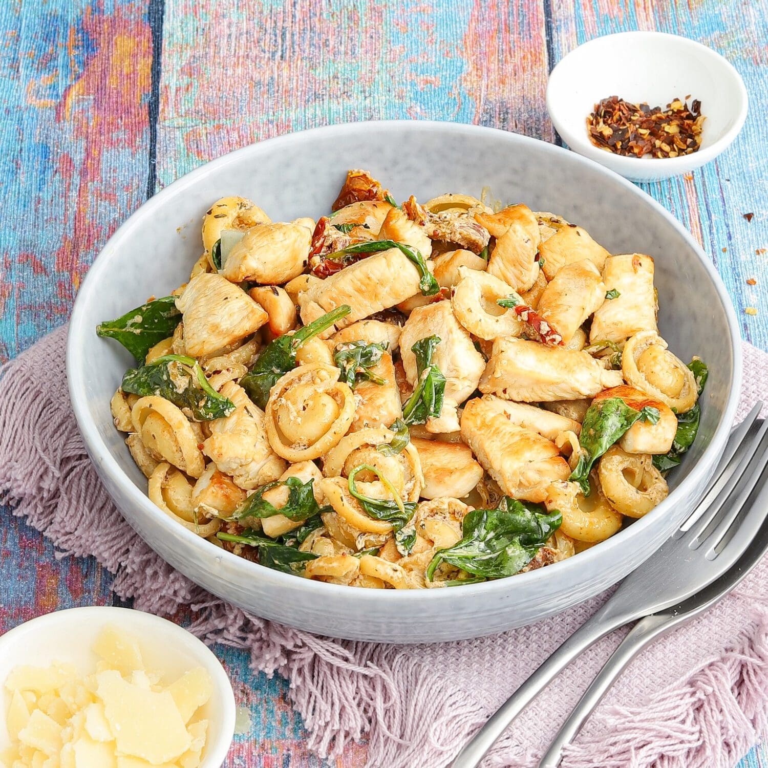 Hähnchenwürfel mit Orecchiette