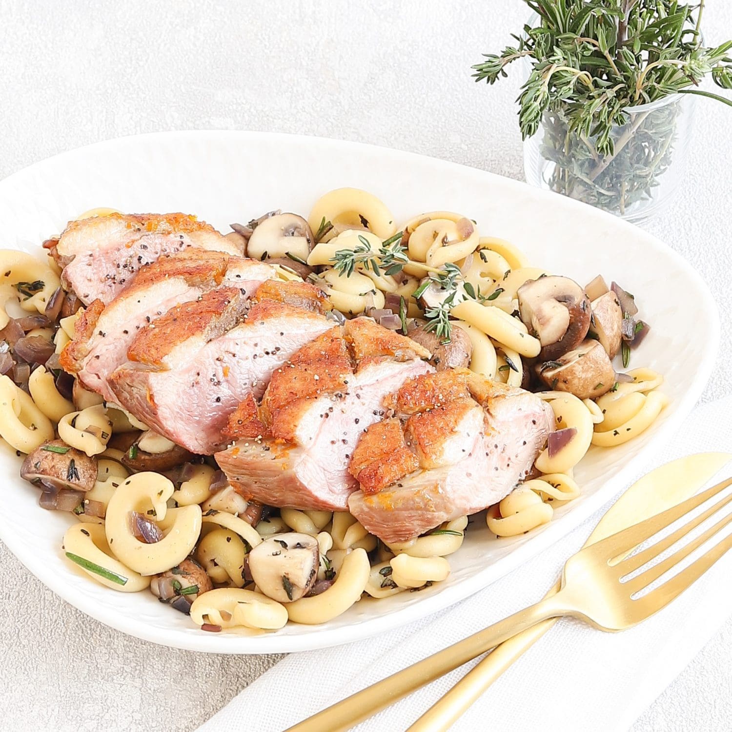 Entenbrustfilet mit Champignon-Pasta