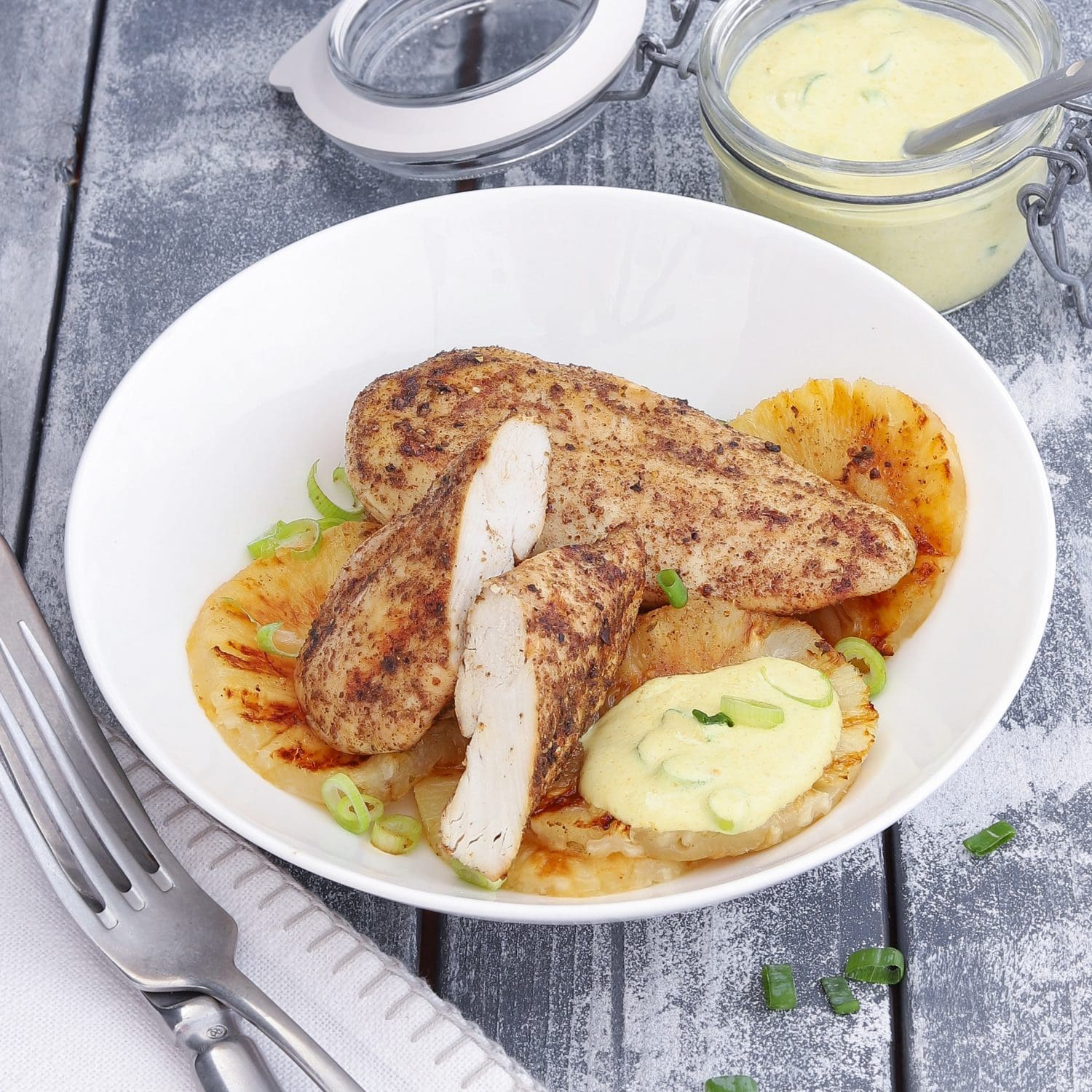 Hähnchenfilets mit Ananas vom Grill - We love Geflügel Hähnchenfilets mit Ananas vom Grill - We love Geflügel