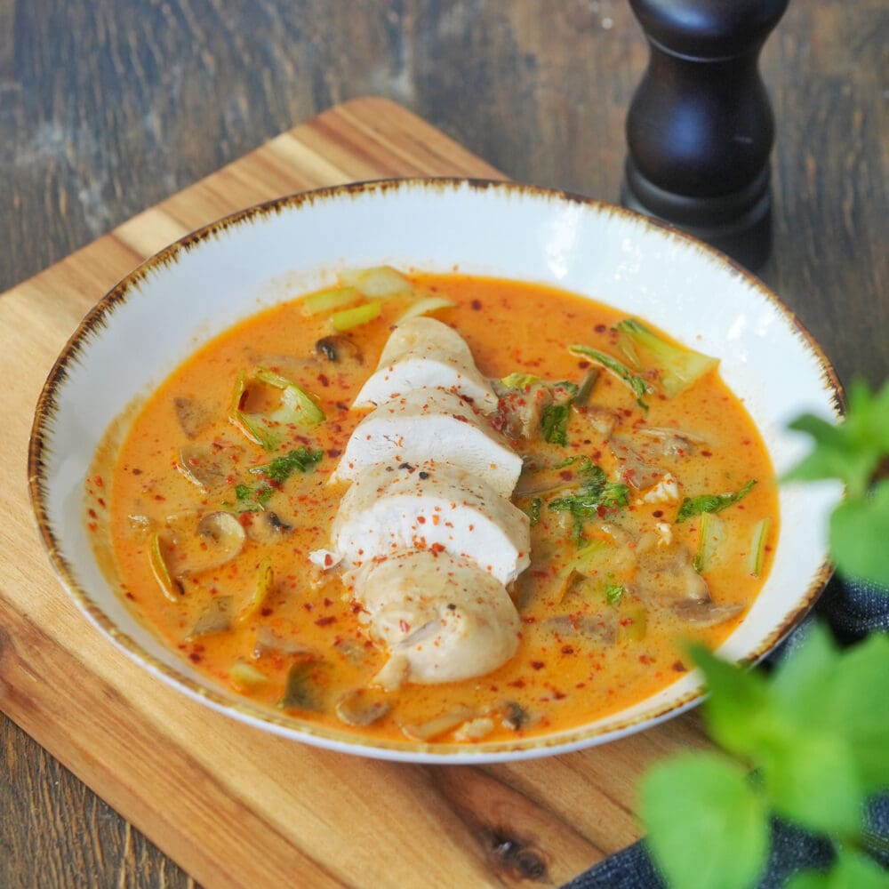 Hähnchenoberkeulen in Zitronen-Knoblauch-Sauce - We love Geflügel