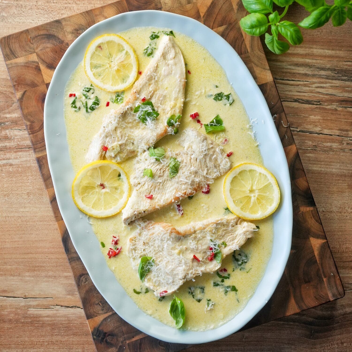 Putenschnitzel in Zitronen-Parmesansauce